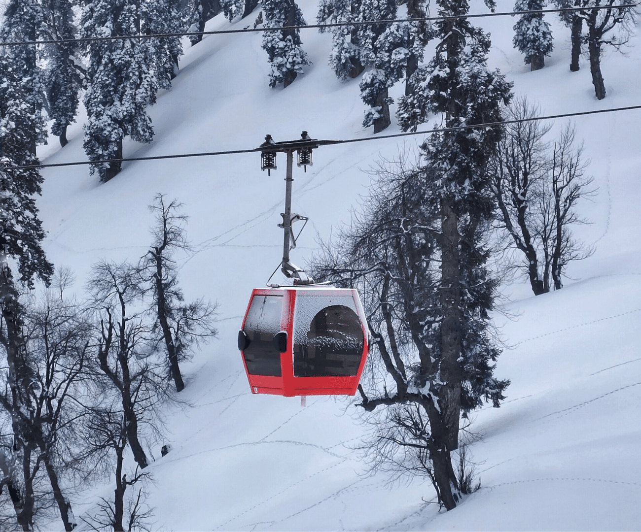 Gondola ride included in our kashmir tour packages