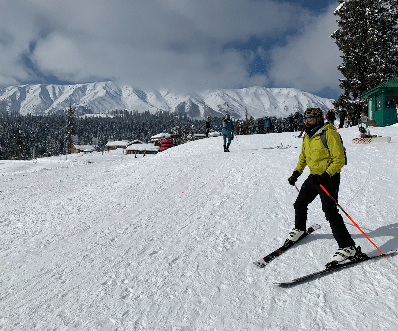 Snowboarding & skiing in kashmir trip