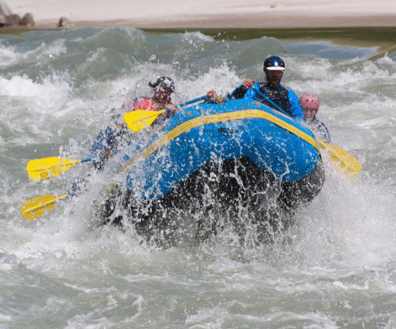 River rafting on himachal trip