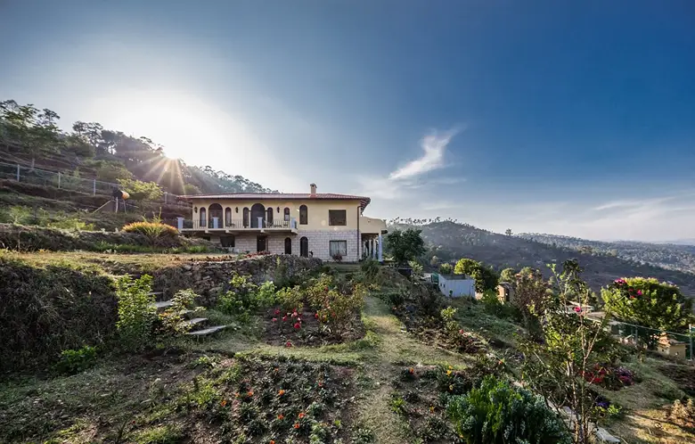 10 offbeat stays in India