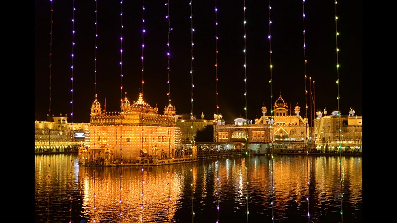 Family Tour in India For Diwali Family Tour in India For Diwali