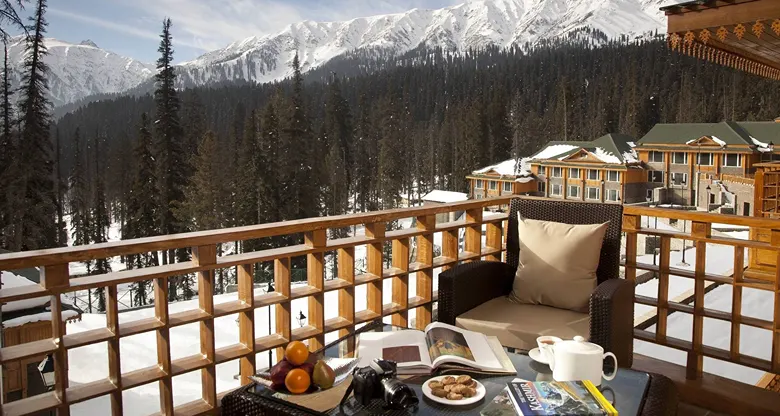 Khyber Luxury Tour