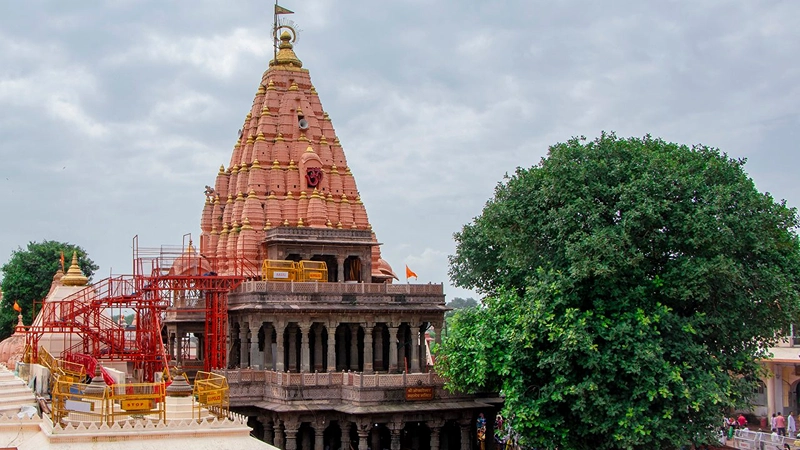 Mahakaleshwar Jyotirlinga Temple Ujjain Tour Mahakaleshwar Jyotirlinga Temple Ujjain Tour