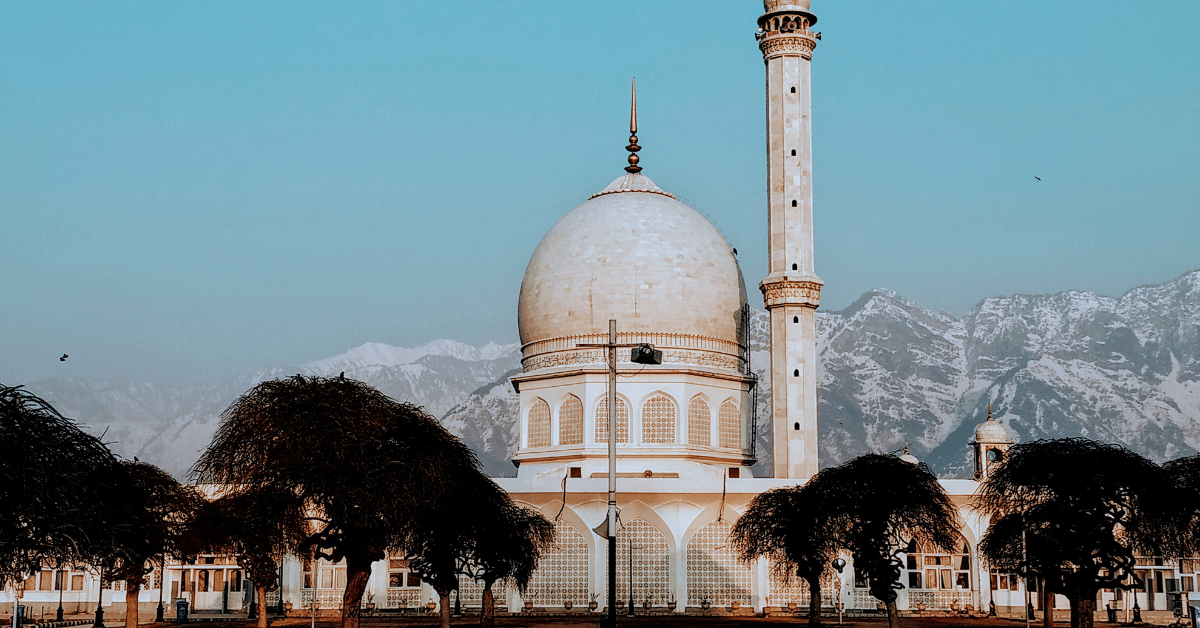 Hazratbal Dargah