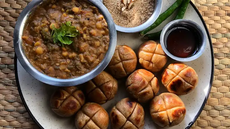 Dal baati churma