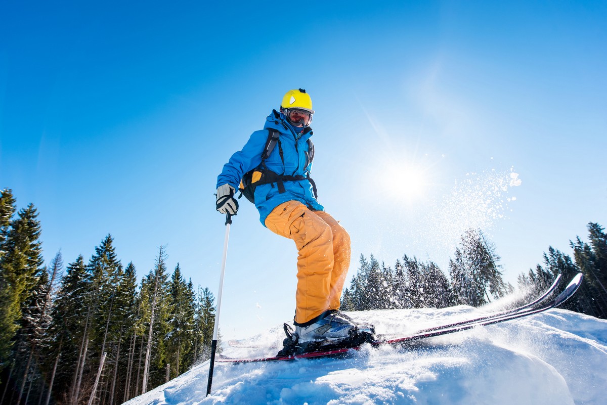 Gulmarg Trip -skier-slope-mountains-winter-day