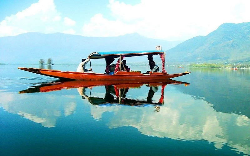 Kashmir-Senior-Citizen-Tour